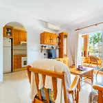 Casa En La Playa Con Piscina Teresa Hébergement de vacances *